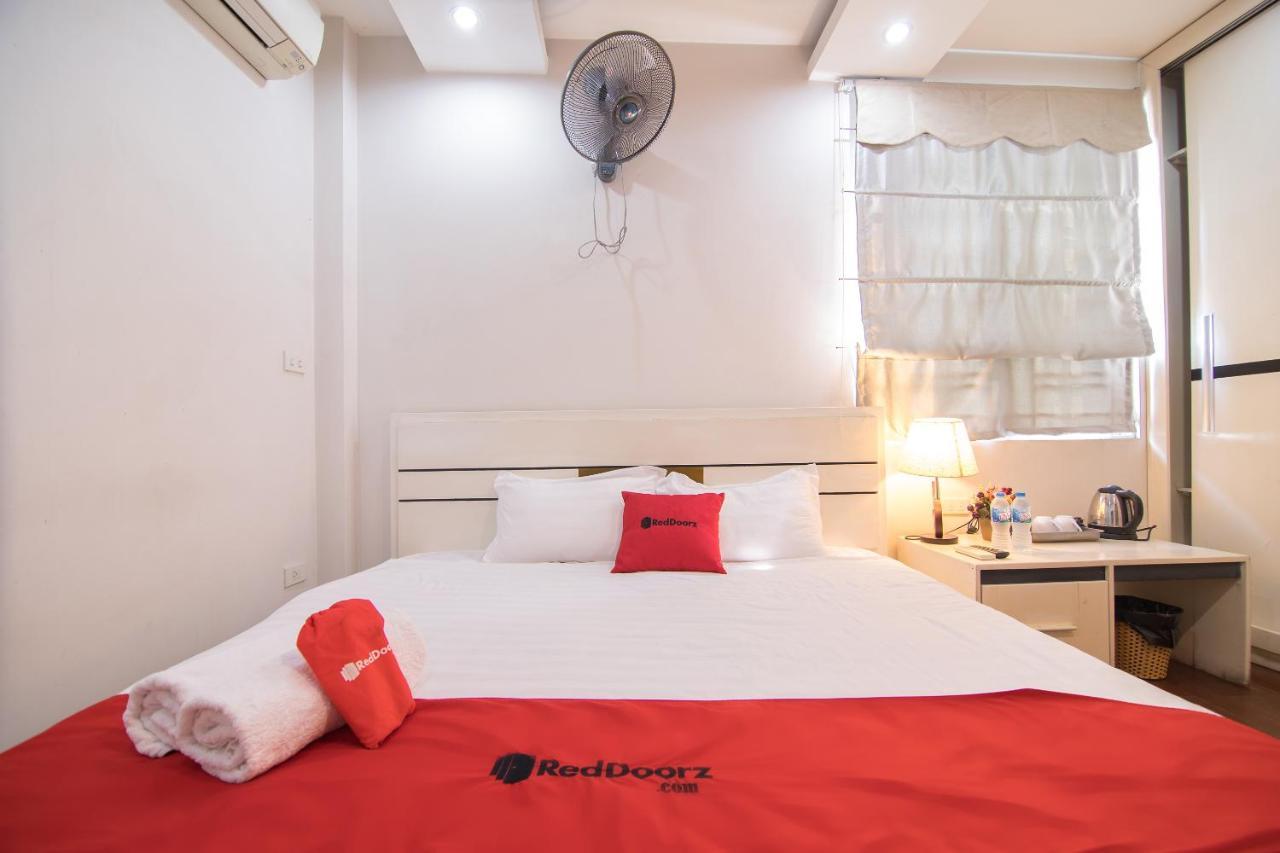 ホテル Reddoorz Yen Phu Street ハノイ市 エクステリア 写真